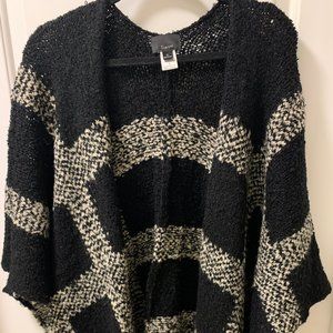 Black and White Plaid Knit Poncho Shawl